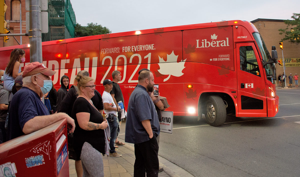 Trudeau's Bus arriving